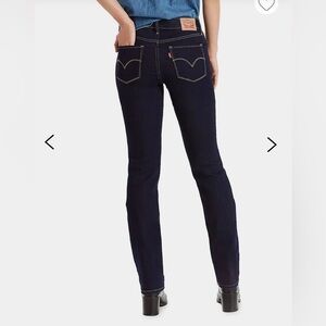 Levi’s 314 Shaping Straight Jean